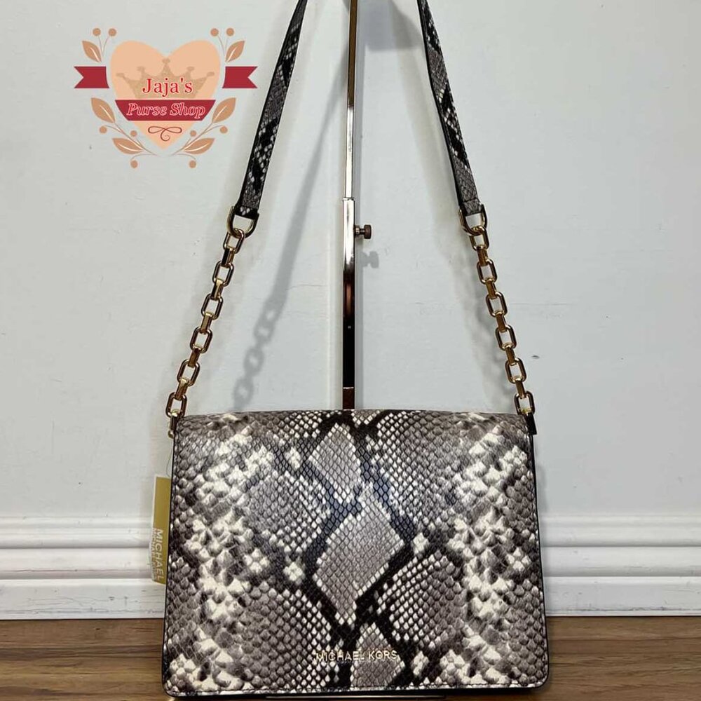 🤍Michael Kors Embossed Leather Shoulder Purse🤍